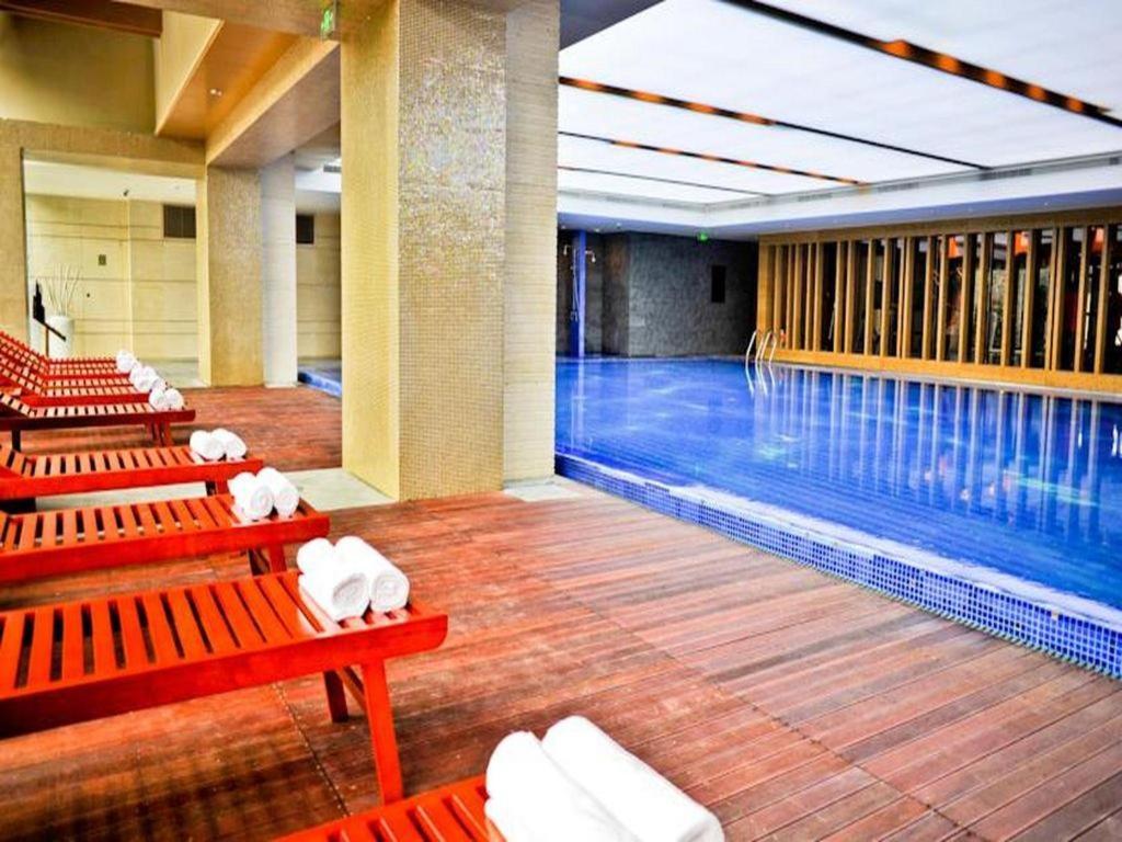 Chengdu Joyhub Air Hotel Exterior photo