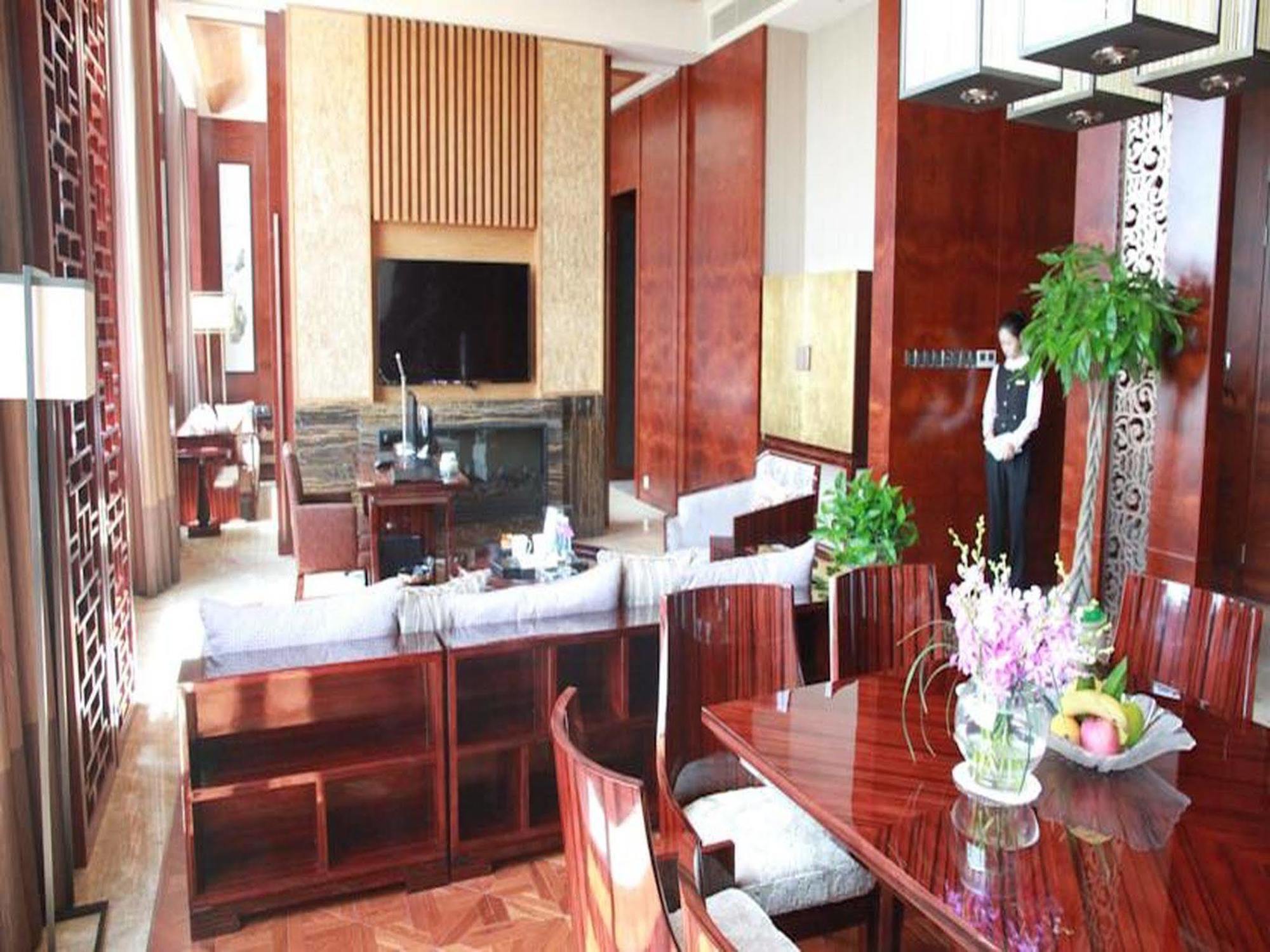 Chengdu Joyhub Air Hotel Exterior photo